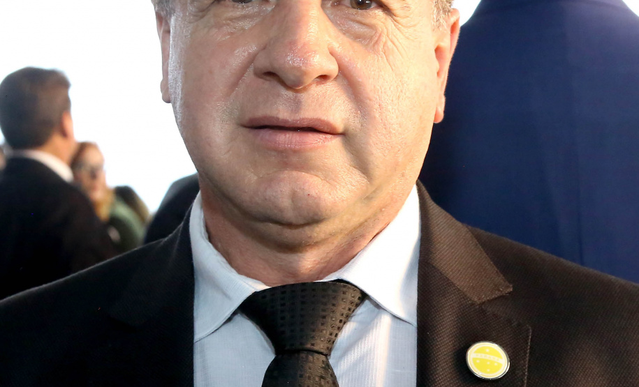 Governador Carlos Massa Ratinho Júnior dá posse ao secretário do Desenvolvimento Urbano e Obras Públicas, João Carlos Ortega .    Curitiba, 01/01/2019  -  Foto: Jaelson Lucas/ANPr
