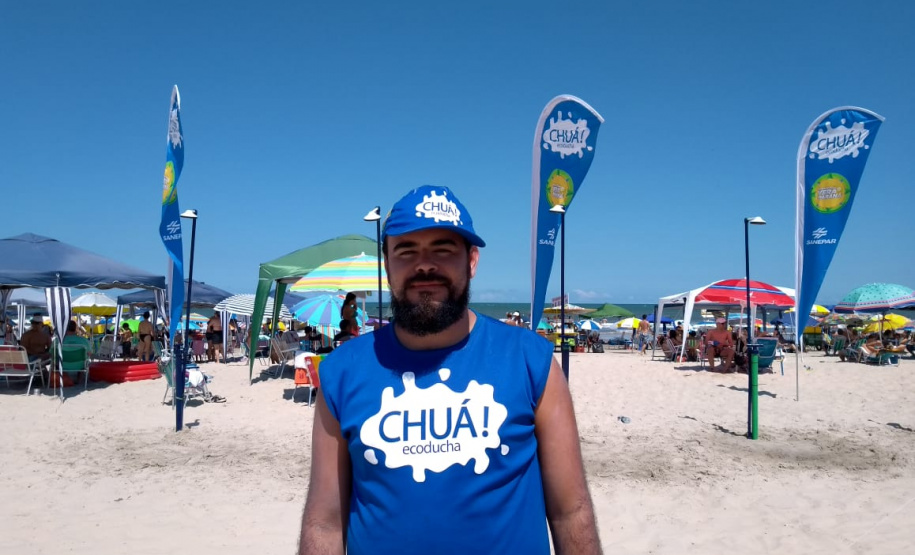 Cadeirantes e pessoas com dificuldade de locomoção podem tomar banho de mar no Litoral paranaense, graças ao Projeto Praia Acessível, desenvolvido em parceria pela Companhia de Saneamento do Paraná (Sanepar) e Secretaria Estadual da Família e Desenvolvimento Social (SEDS)