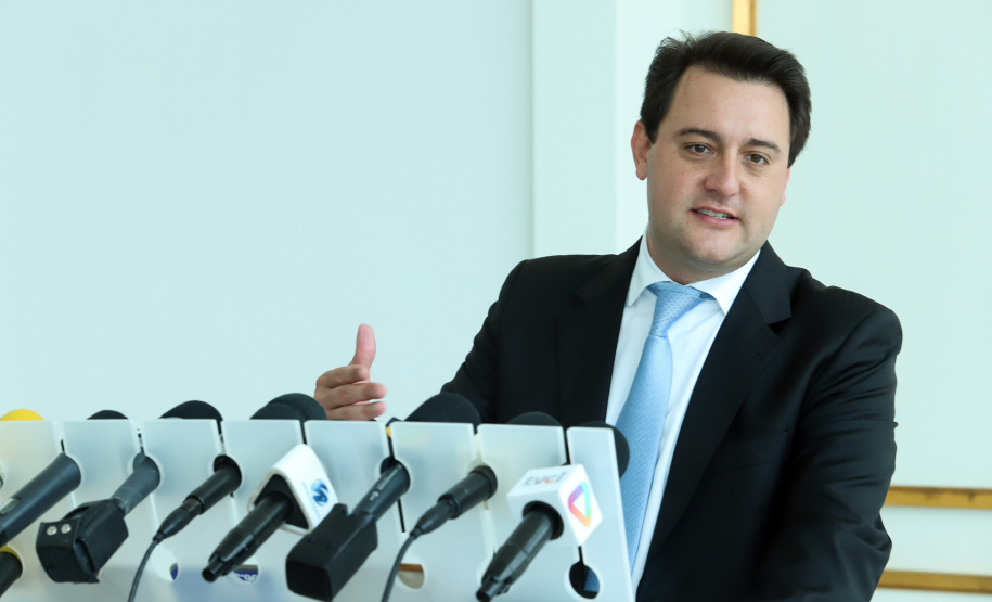 Governador Carlos Massa Ratinho Junior durante a primeira reunião de trabalho com a equipe de secretários de Estado. - Curitiba, 02/01/2019 - Foto: Rodrigo Félix Leal