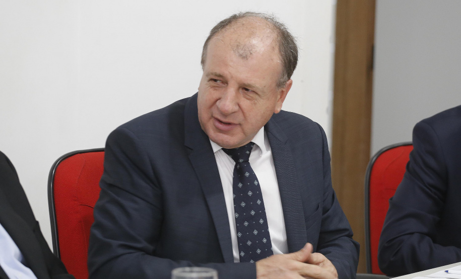 Posse do Conselho de Administração do Serviço Social Autônomo Paranacidade. Tomaram posse os secretários João Carlos Ortega, secretário do Desenvolvimento Urbano; René de Oliveira Garcia Júnior, secretário da Fazenda e Valdemar Bernardo Jorge, secretário do Planejamento.  ? Curitiba, 02/01/2019  -  Foto: Arnaldo Alves/ANPr