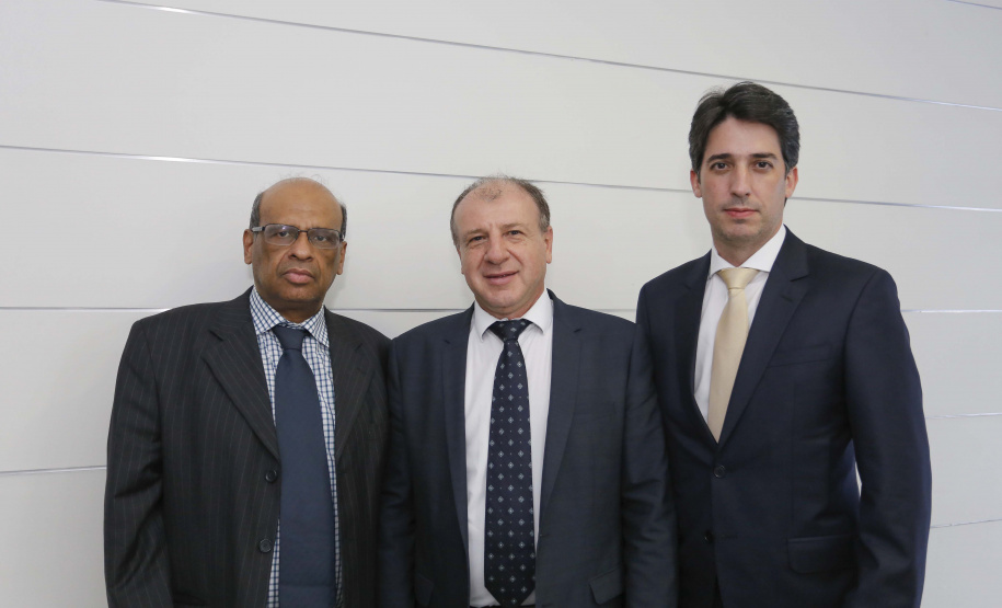 Posse do Conselho de Administração do Serviço Social Autônomo Paranacidade. Tomaram posse os secretários João Carlos Ortega, secretário do Desenvolvimento Urbano; René de Oliveira Garcia Júnior, secretário da Fazenda e Valdemar Bernardo Jorge, secretário do Planejamento.  ? Curitiba, 02/01/2019  -  Foto: Arnaldo Alves/ANPr