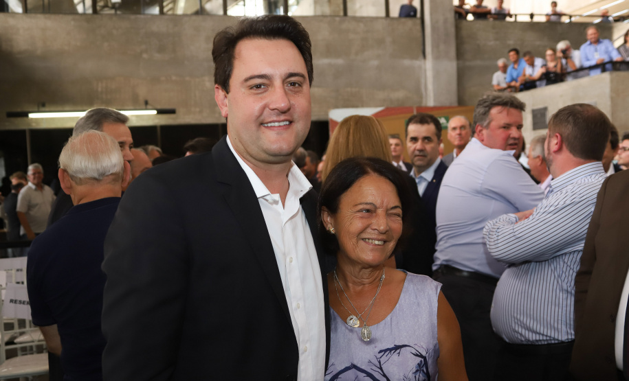 Governador Carlos Massa Ratinho Junior participa da posse do secretário da Agricultura e Abastecimento, Norberto Ortigara.  -  Curitiba, 03/01/2018  -  Foto: Rodrigo Félix Leal