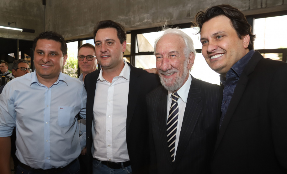 Governador Carlos Massa Ratinho Junior participa da posse do secretário da Agricultura e Abastecimento, Norberto Ortigara.  -  Curitiba, 03/01/2018  -  Foto: Rodrigo Félix Leal
