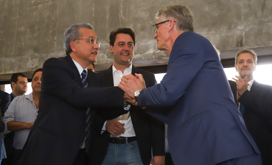 Governador Carlos Massa Ratinho Junior participa da posse do secretário da Agricultura e Abastecimento, Norberto Ortigara.  -  Curitiba, 03/01/2018  -  Foto: Rodrigo Félix Leal