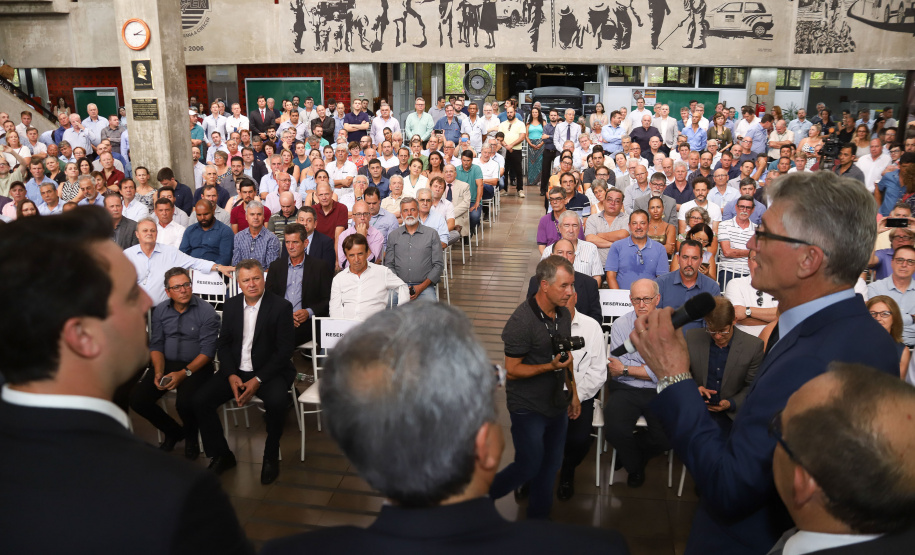 Governador Carlos Massa Ratinho Junior participa da posse do secretário da Agricultura e Abastecimento, Norberto Ortigara.  -  Curitiba, 03/01/2018  -  Foto: Rodrigo Félix Leal