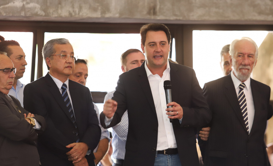 Governador Carlos Massa Ratinho Junior participa da posse do secretário da Agricultura e Abastecimento, Norberto Ortigara.  -  Curitiba, 03/01/2018  -  Foto: Rodrigo Félix Leal