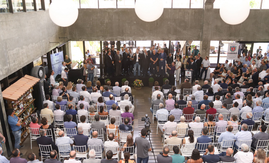 Governador Carlos Massa Ratinho Junior participa da posse do secretário da Agricultura e Abastecimento, Norberto Ortigara.  -  Curitiba, 03/01/2018  -  Foto: Rodrigo Félix Leal