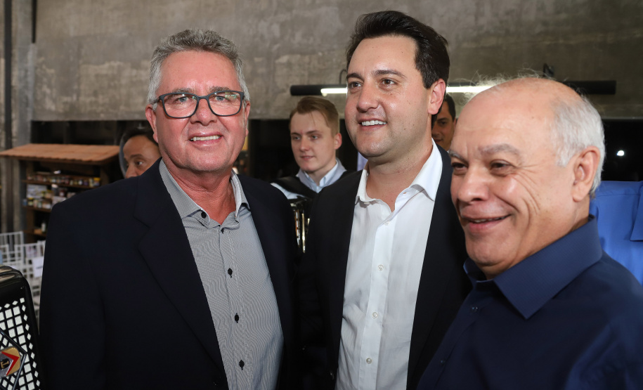 Governador Carlos Massa Ratinho Junior participa da posse do secretário da Agricultura e Abastecimento, Norberto Ortigara.  -  Curitiba, 03/01/2018  -  Foto: Rodrigo Félix Leal