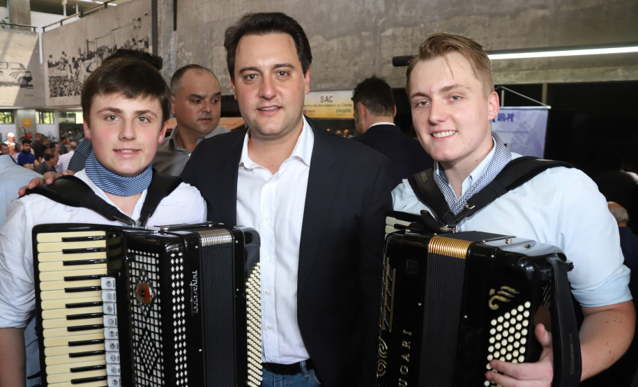 Governador Carlos Massa Ratinho Junior participa da posse do secretário da Agricultura e Abastecimento, Norberto Ortigara.  -  Curitiba, 03/01/2018  -  Foto: Rodrigo Félix Leal