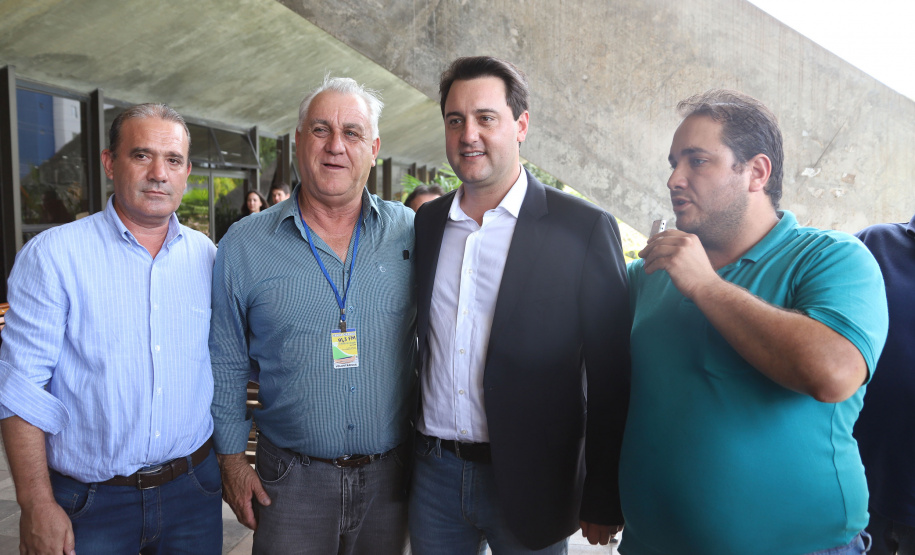 Governador Carlos Massa Ratinho Junior participa da posse do secretário da Agricultura e Abastecimento, Norberto Ortigara.  -  Curitiba, 03/01/2018  -  Foto: Rodrigo Félix Leal