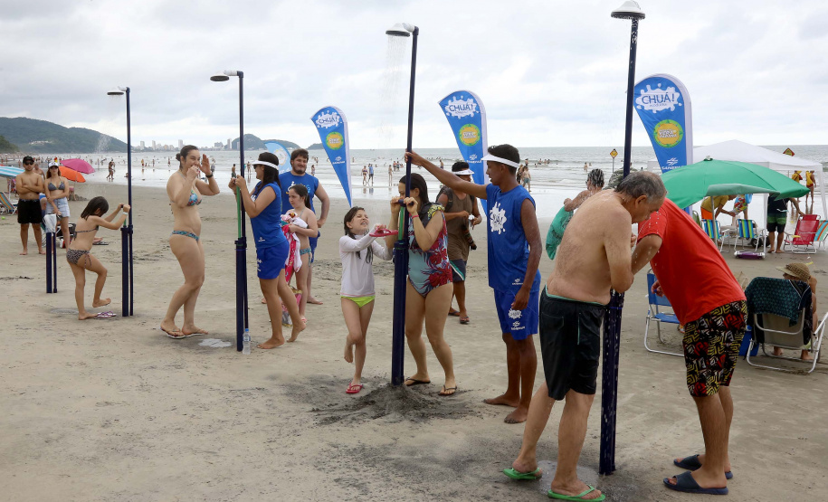 Limpeza das praias, saúde e segurança são destaques na temporada. Mais de 174 toneladas de lixo foram recolhidas nas praias do Paraná pela Sanepar, houve cerca de 700 atendimentos médicos feitos pela equipe da Secretaria da Saúde. Operação Verão, 2018/2019 - Foto: Jaelson Lucas/ANPr