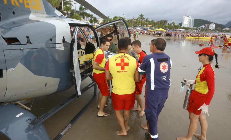 Limpeza das praias, saúde e segurança são destaques na temporada. Mais de 174 toneladas de lixo foram recolhidas nas praias do Paraná pela Sanepar, houve cerca de 700 atendimentos médicos feitos pela equipe da Secretaria da Saúde. Operação Verão, 2018/2019 - Foto: Jaelson Lucas/ANPr