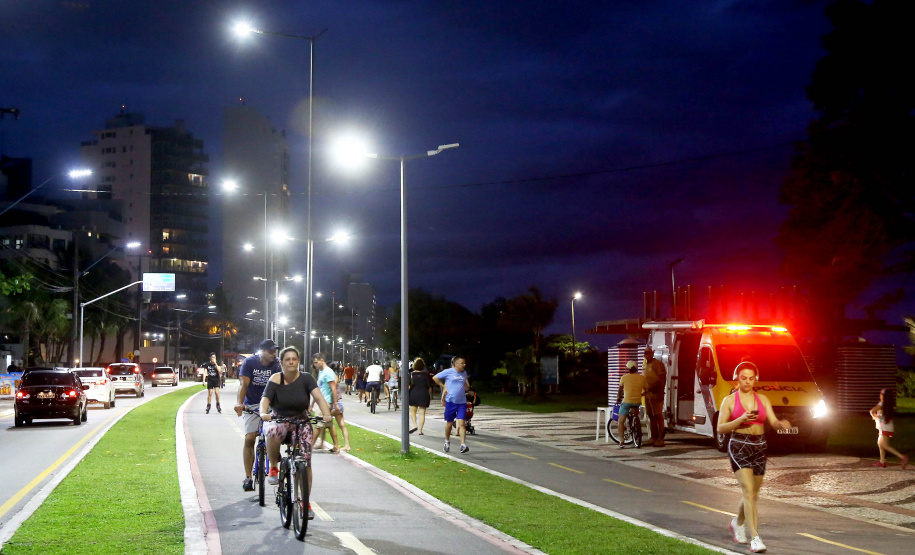 Limpeza das praias, saúde e segurança são destaques na temporada. Mais de 174 toneladas de lixo foram recolhidas nas praias do Paraná pela Sanepar, houve cerca de 700 atendimentos médicos feitos pela equipe da Secretaria da Saúde. Operação Verão, 2018/2019 - Foto: Jaelson Lucas/ANPr
