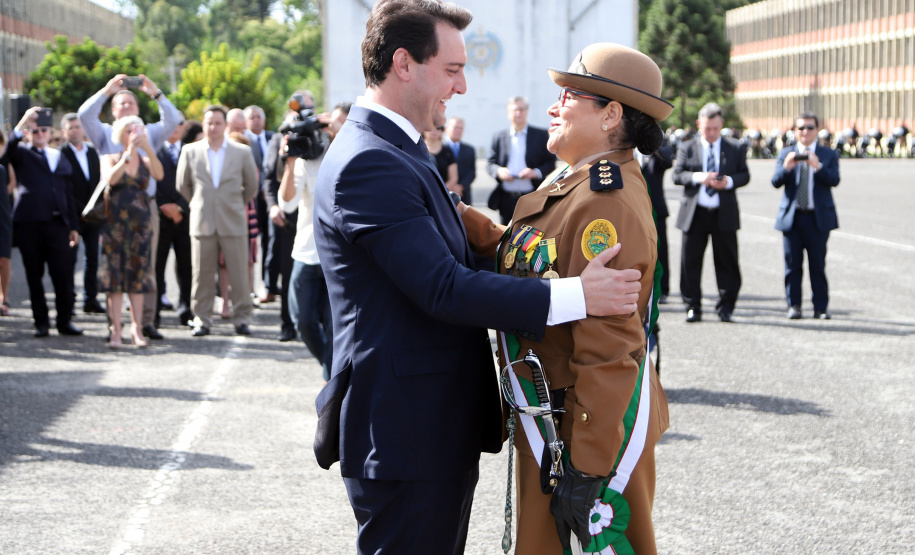 Governador Carlos Massa Ratinho Júnior participa da cerimônia de troca de comando da Polícia Militar do Paraná. O novo camandante-geral é o coronel Péricles de Matos. Ele substitui no cargo a coronel Audilene Dias Rocha. - Curitiba, 08/01/2019 - Foto: José Fernando Ogura/ANPr