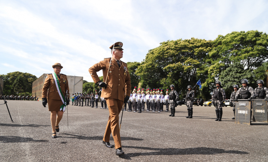 Governador Carlos Massa Ratinho Júnior participa da cerimônia de troca de comando da Polícia Militar do Paraná. O novo camandante-geral é o coronel Péricles de Matos. Ele substitui no cargo a coronel Audilene Dias Rocha. - Curitiba, 08/01/2019 - Foto: José Fernando Ogura/ANPr