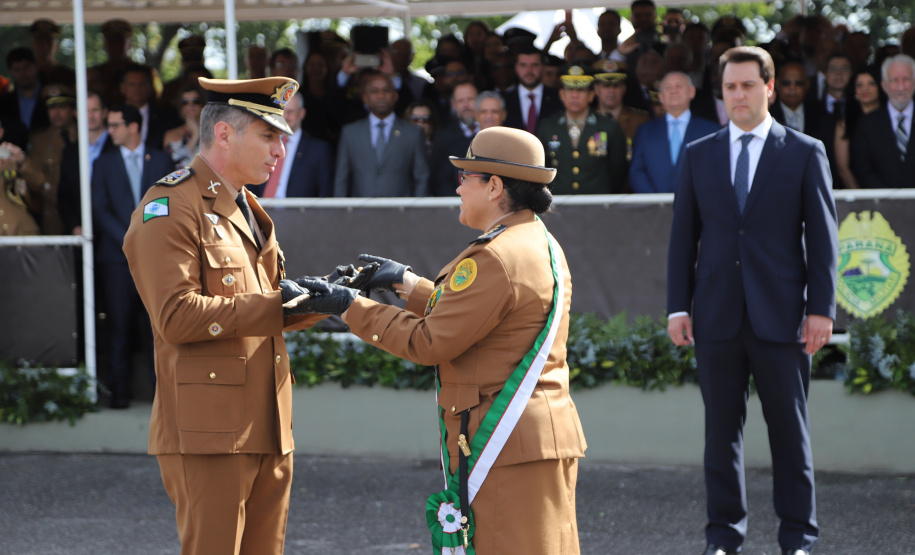 Governador Carlos Massa Ratinho Júnior participa da cerimônia de troca de comando da Polícia Militar do Paraná. O novo camandante-geral é o coronel Péricles de Matos. Ele substitui no cargo a coronel Audilene Dias Rocha. - Curitiba, 08/01/2019 - Foto: José Fernando Ogura/ANPr