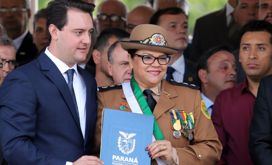 Governador Carlos Massa Ratinho Júnior participa da cerimônia de troca de comando da Polícia Militar do Paraná. O novo camandante-geral é o coronel Péricles de Matos. Ele substitui no cargo a coronel Audilene Dias Rocha. - Curitiba, 08/01/2019 - Foto: José Fernando Ogura/ANPr