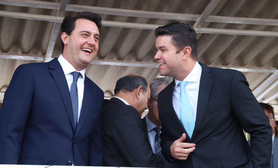 Governador Carlos Massa Ratinho Júnior participa da cerimônia de troca de comando da Polícia Militar do Paraná. O novo camandante-geral é o coronel Péricles de Matos. Ele substitui no cargo a coronel Audilene Dias Rocha. - Curitiba, 08/01/2019 - Foto: Rodrigo Félix Leal