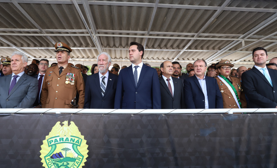 Governador Carlos Massa Ratinho Júnior participa da cerimônia de troca de comando da Polícia Militar do Paraná. O novo camandante-geral é o coronel Péricles de Matos. Ele substitui no cargo a coronel Audilene Dias Rocha. - Curitiba, 08/01/2019 - Foto: Rodrigo Félix Leal