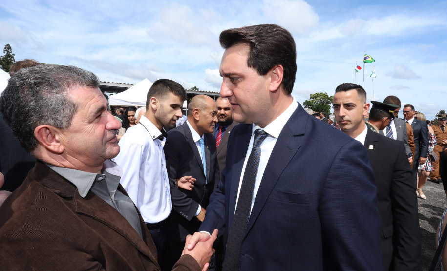 Governador Carlos Massa Ratinho Júnior participa da cerimônia de troca de comando da Polícia Militar do Paraná. O novo camandante-geral é o coronel Péricles de Matos. Ele substitui no cargo a coronel Audilene Dias Rocha. - Curitiba, 08/01/2019 - Foto: Rodrigo Félix Leal