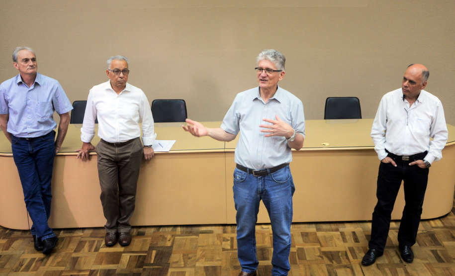 O secretário da Agricultura e do Abastecimento, Norberto Ortigara, deu posse nesta terça-feira (8) à nova diretoria da Agência de Defesa Agropecuária do Paraná (Adapar)