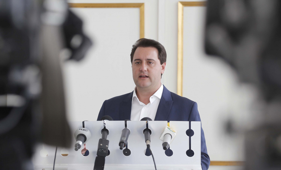 O governador Carlos Massa Ratinho Júnior reuniu-se com seus secretários, nesta terça-feira (08) e anunciou novas medidas administrativas. Curitiba, 08-01-2019.Foto: Arnaldo Alves / ANPr.