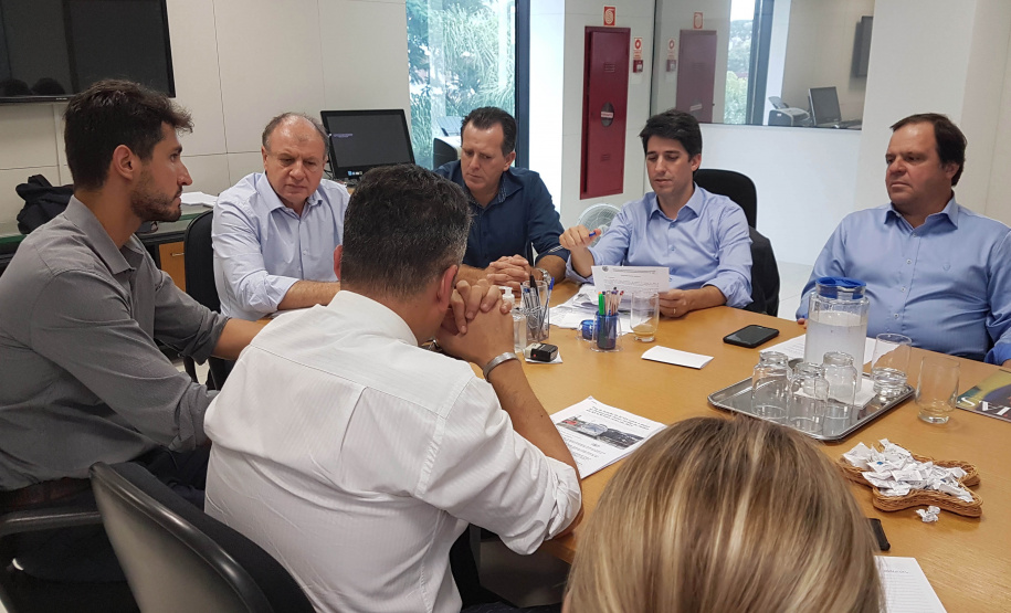 A aprovação do programa Paraná Urbano III foi o foco da reunião entre dos secretários de Estado do Desenvolvimento Urbano, João Carlos Ortega, e do Planejamento, Valdemar Bernardo Jorge.  Curitiba, 09/01/2019  -  Foto: Divulgação SEDU