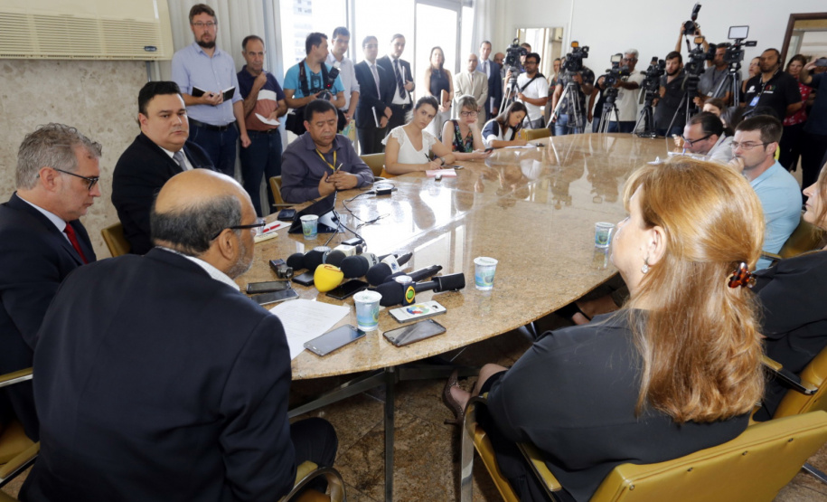 O secretário da Fazenda Renê de Oliveira Garcia Junior, detalha em entrevista coletiva a situação das contas do Estado, do novo SIAF, Sistema de Gestão Financeira do Governo e as medidas que vem adotando. - Curitiba, 10-01-19.Foto: Arnaldo Alves / ANPr.