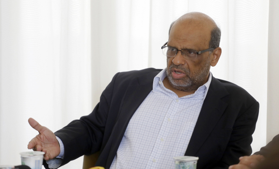 O secretário da Fazenda Renê de Oliveira Garcia Junior, detalha em entrevista coletiva a situação das contas do Estado, do novo SIAF, Sistema de Gestão Financeira do Governo e as medidas que vem adotando. - Curitiba, 10-01-19.Foto: Arnaldo Alves / ANPr.