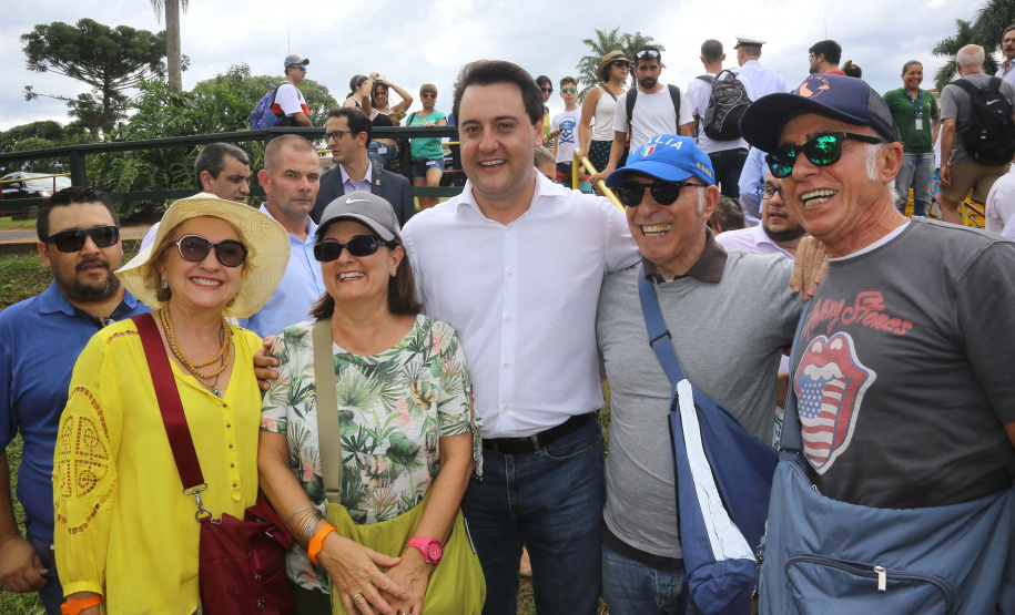 O governador Carlos Massa Ratinho Junior participou nesta quinta-feira (10), em Foz do Iguaçu, da solenidade em comemoração aos 80 anos do Parque Nacional do Iguaçu. Considerado uma das mais belas reservas ecológicas do mundo, o Parque Nacional do Iguaçu tem 225 mil hectares e é reconhecido pela Unesco como Patrimônio Natural da Humanidade. Foz do Iguaçu,10/01/2018 Foto:Jaelson Lucas / ANPr