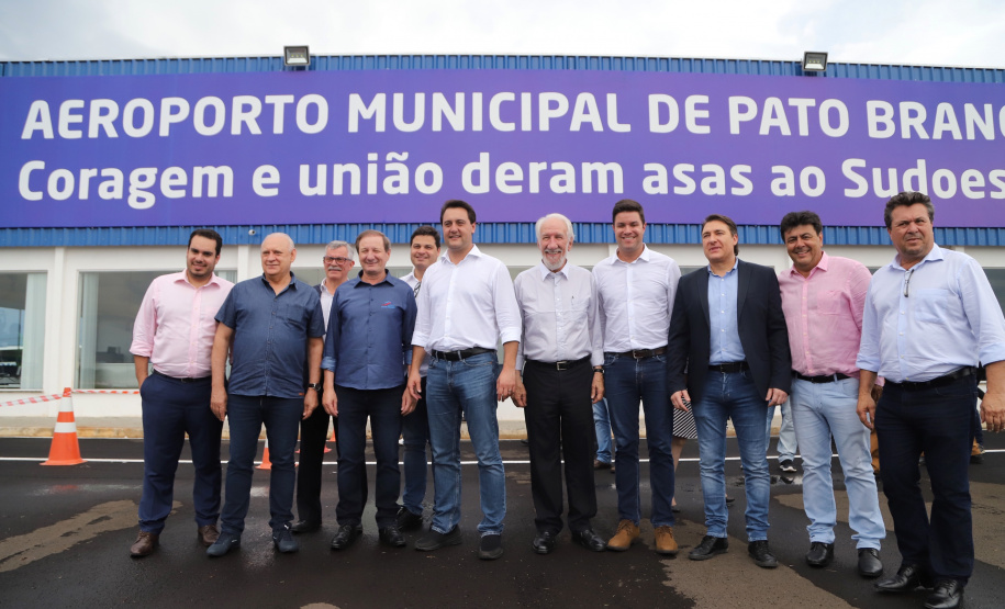 O governador Carlos Massa Ratinho Junior inaugura o Aeroporto Municipal Juvenal Loureiro Cardoso, de Pato Branco, no Sudoeste do Paraná.  -  Pato Branco, 10/01/2019  -  Foto: José Fernando Ogura/ANPr