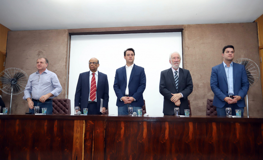 O governaador Carlos Massa Ratinho Júnior, participa da posse do secretário de Estado da Fazenda, Renê de Oliveira Garcia Junior. Foto: Rodrigo Félix Leal