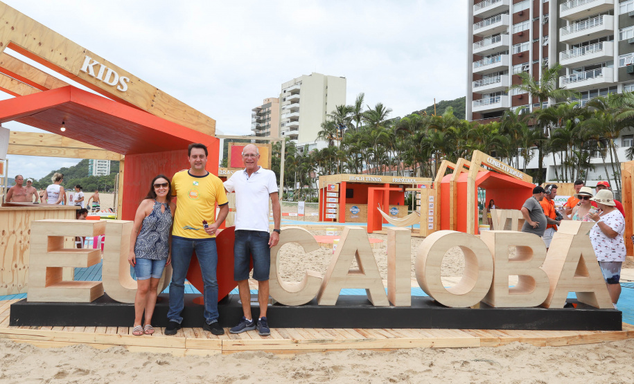 O governador Carlos Massa Ratinho Junior, caminhou na Orla de Matinhos e participou do lançamento das atividades esportivas na Operação Verão Paraná, com o Jogo dos Atletas, na arena multiuso. Foto: Rodrigo Felix Leal/ANPR