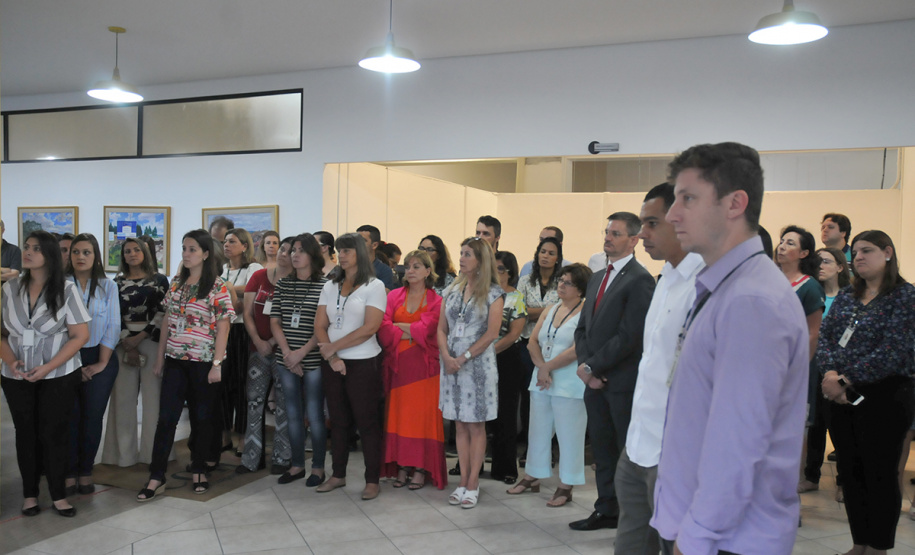 O presidente da Companhia de Habitação do Paraná (Cohapar), Jorge Lange, realizou a primeira reunião trabalho com os funcionários da empresa nesta segunda-feira (14). A assinatura do termo de posse aconteceu na última sexta-feira (11), após a indicação do governador Carlos Massa Ratinho Junior ter sido aprovada pelo Conselho de Administração da companhia.  Curitiba, 14/01/2019  -  Foto: Cohapar