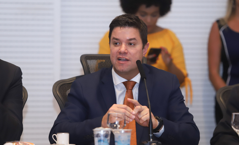 Governador Carlos Massa Ratinho Júnior, durante reunião com a equipe de governo. Na foto, secretário chefe da Casa Civil, Guto Silva.  Curitiba, 15/01/2019 - Foto: Rodrigo Felix Leal/ANPr