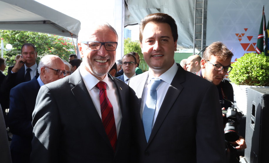 Governador Carlos Massa Ratinho Junior participa da solenidade de posse do presidente da Copel, Daniel Pimentel Slaviero.  -  Curitiba, 16/01/2019  -  Foto: Rodrigo Félix Leal