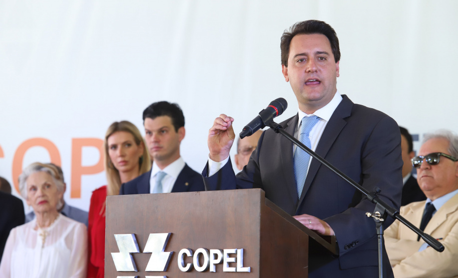 Governador Carlos Massa Ratinho Junior participa da solenidade de posse do presidente da Copel, Daniel Pimentel Slaviero.  -  Curitiba, 16/01/2019  -  Foto: Rodrigo Félix Leal