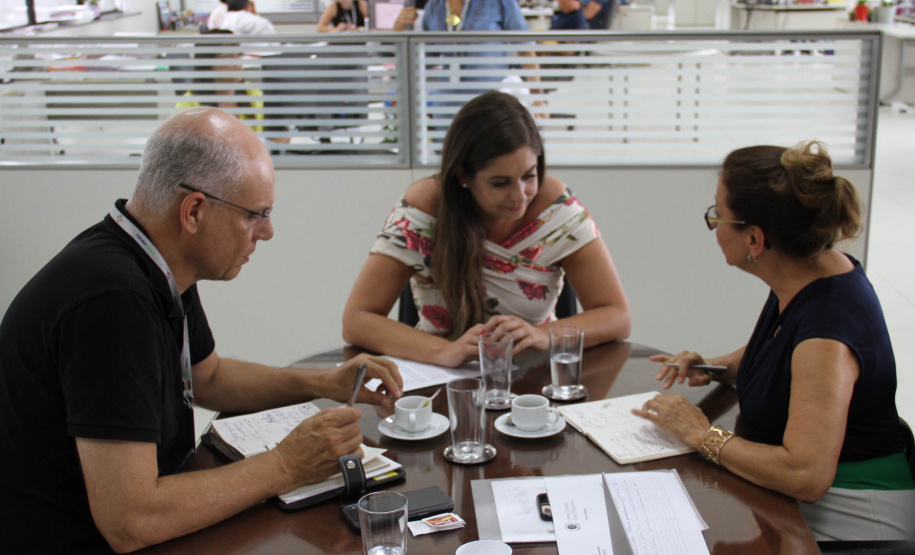 Representantes da Secretaria do Desenvolvimento Urbano (SEDU) e do Serviço Social Autônomo (Paranacidade) e sociedade civil conhecem e avaliam as ações de desenvolvimento para ampliar a implantação dos 17 Objetivos de Desenvolvimento Sustentável (ODS) e suas metas.  -  Curitiba, 16/01/2019  -  Foto: Divulgação SEDU