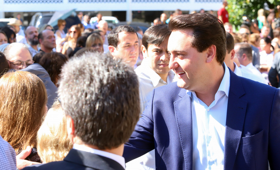 O governador Carlos Massa Ratinho Junior, acompanhou a apresentação das diretrizes de trabalho da nova gestão para a Educação, em encontro com o secretário Renato Feder e funcionários da Secretaria de Educação e do Esporte.Curitiba, 17-01-19.Foto: Foto: Rodrigo Félix Leal