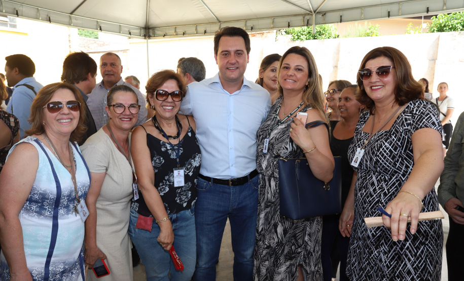 O governador Carlos Massa Ratinho Junior, acompanhou a apresentação das diretrizes de trabalho da nova gestão para a Educação, em encontro com o secretário Renato Feder e funcionários da Secretaria de Educação e do Esporte.Curitiba, 17-01-19.Foto: Foto: Rodrigo Félix Leal