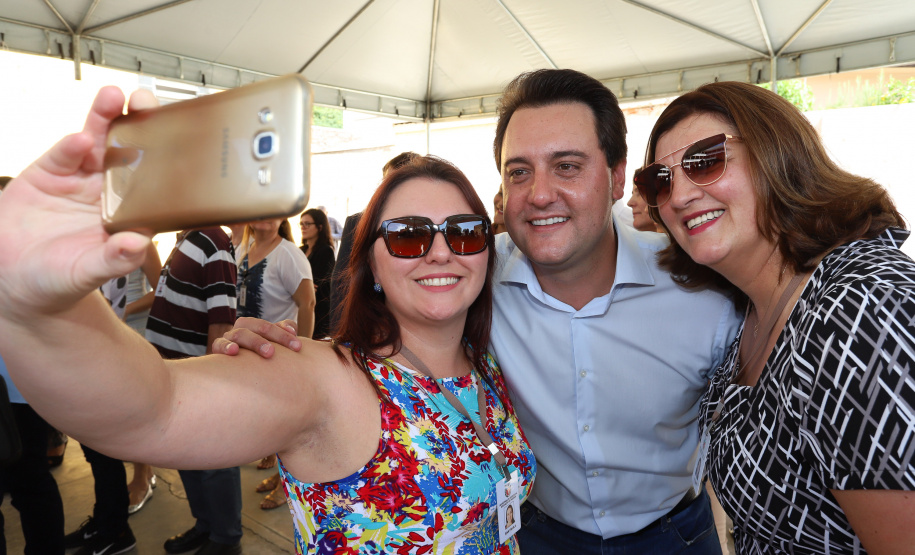 O governador Carlos Massa Ratinho Junior, acompanhou a apresentação das diretrizes de trabalho da nova gestão para a Educação, em encontro com o secretário Renato Feder e funcionários da Secretaria de Educação e do Esporte.Curitiba, 17-01-19.Foto: Foto: Rodrigo Félix Leal