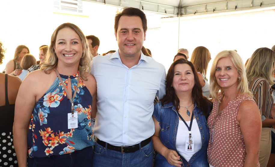 O governador Carlos Massa Ratinho Junior, acompanhou a apresentação das diretrizes de trabalho da nova gestão para a Educação, em encontro com o secretário Renato Feder e funcionários da Secretaria de Educação e do Esporte.Curitiba, 17-01-19.Foto: Foto: Rodrigo Félix Leal