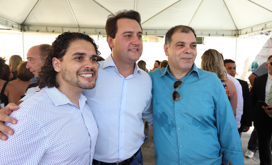 O governador Carlos Massa Ratinho Junior, acompanhou a apresentação das diretrizes de trabalho da nova gestão para a Educação, em encontro com o secretário Renato Feder e funcionários da Secretaria de Educação e do Esporte.Curitiba, 17-01-19.Foto: Foto: Rodrigo Félix Leal