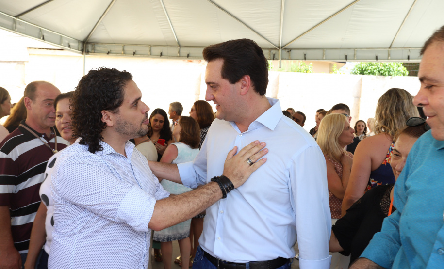 O governador Carlos Massa Ratinho Junior, acompanhou a apresentação das diretrizes de trabalho da nova gestão para a Educação, em encontro com o secretário Renato Feder e funcionários da Secretaria de Educação e do Esporte.Curitiba, 17-01-19.Foto: Foto: Rodrigo Félix Leal