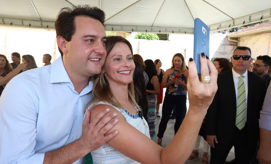 O governador Carlos Massa Ratinho Junior, acompanhou a apresentação das diretrizes de trabalho da nova gestão para a Educação, em encontro com o secretário Renato Feder e funcionários da Secretaria de Educação e do Esporte.Curitiba, 17-01-19.Foto: Foto: Rodrigo Félix Leal