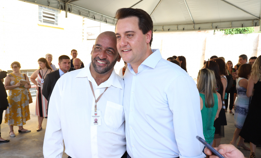 O governador Carlos Massa Ratinho Junior, acompanhou a apresentação das diretrizes de trabalho da nova gestão para a Educação, em encontro com o secretário Renato Feder e funcionários da Secretaria de Educação e do Esporte.Curitiba, 17-01-19.Foto: Foto: Rodrigo Félix Leal