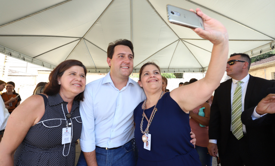 O governador Carlos Massa Ratinho Junior, acompanhou a apresentação das diretrizes de trabalho da nova gestão para a Educação, em encontro com o secretário Renato Feder e funcionários da Secretaria de Educação e do Esporte.Curitiba, 17-01-19.Foto: Foto: Rodrigo Félix Leal