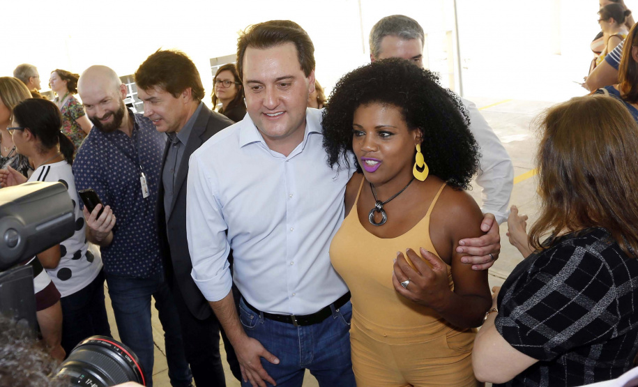 NOVAS DIRETRIZES DA EDUCAÇÃO FORAM APRESENTADAS AO GOVERNADOR. O governador Carlos Massa Ratinho Junior, acompanhou a apresentação das diretrizes de trabalho da nova gestão para a Educação, em encontro com o secretário Renato Feder e funcionários da Secretaria de Educação e do Esporte.Curitiba, 17-01-19.Foto: Arnaldo Alves / ANPr.