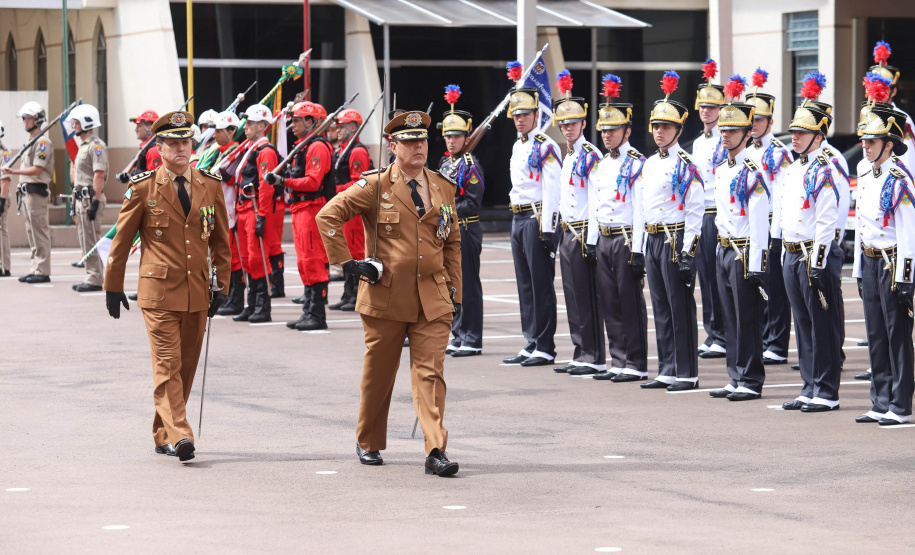 O governador Carlos Massa Ratinho Junior participa da solenidade de troca de comando do Corpo de Bombeiros do Paraná. O coronel Samuel Prestes assume o comando, em substituição ao coronel Antônio Carlos de Morais, que ocupava interinamente o cargo. - Curitiba, 21/01/2019 - Foto: Rodrigo Felix Leal/ANPr