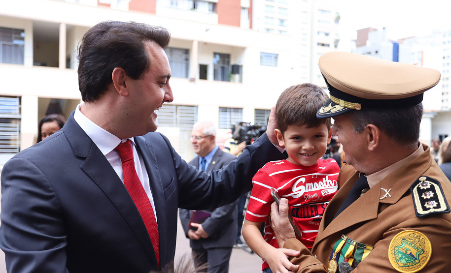O governador Carlos Massa Ratinho Junior participa da solenidade de troca de comando do Corpo de Bombeiros do Paraná. O coronel Samuel Prestes assume o comando, em substituição ao coronel Antônio Carlos de Morais, que ocupava interinamente o cargo. - Curitiba, 21/01/2019 - Foto: Rodrigo Felix Leal/ANPr
